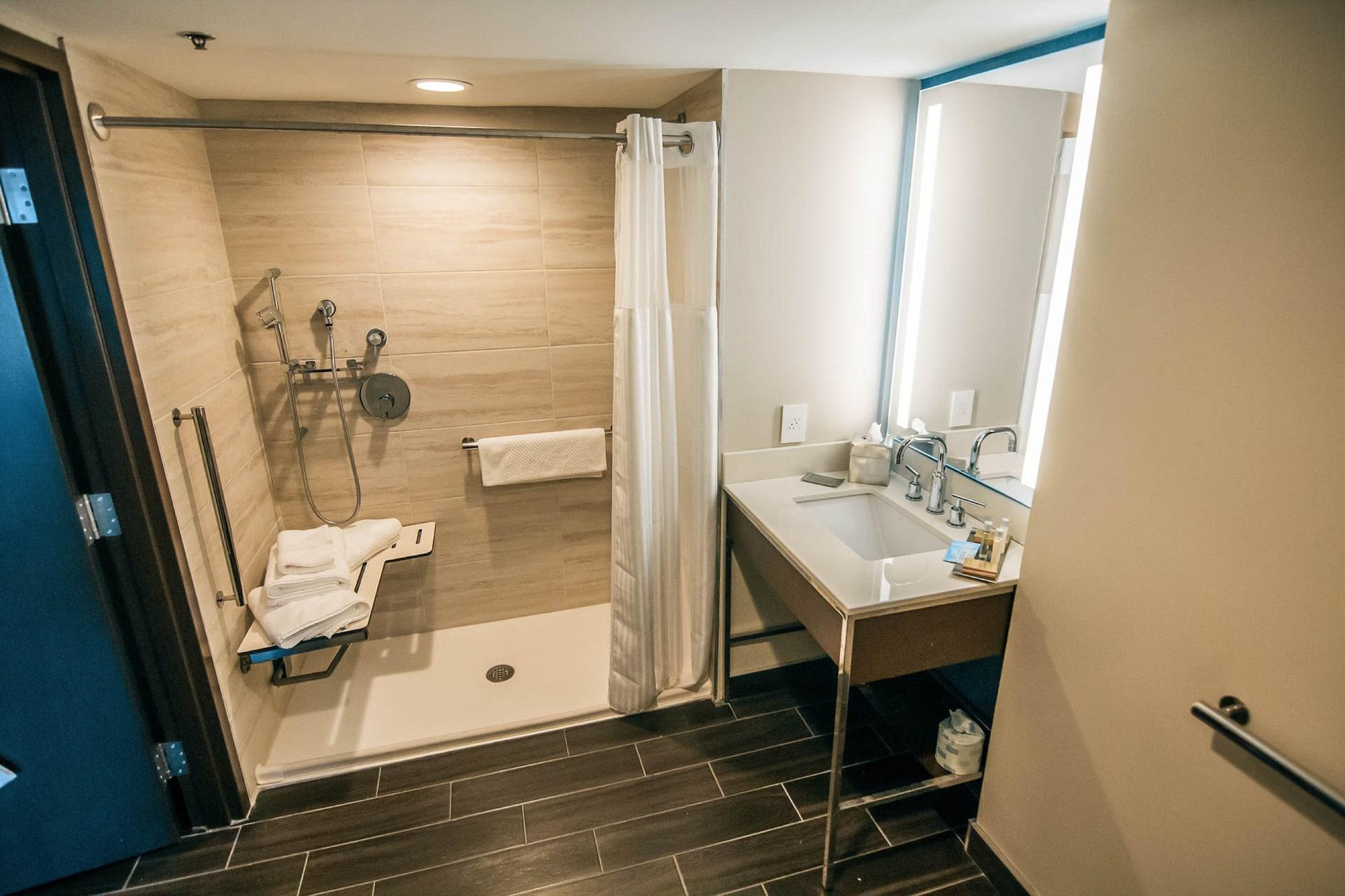 Doubletree By Hilton Lubbock - University Area Exteriör bild