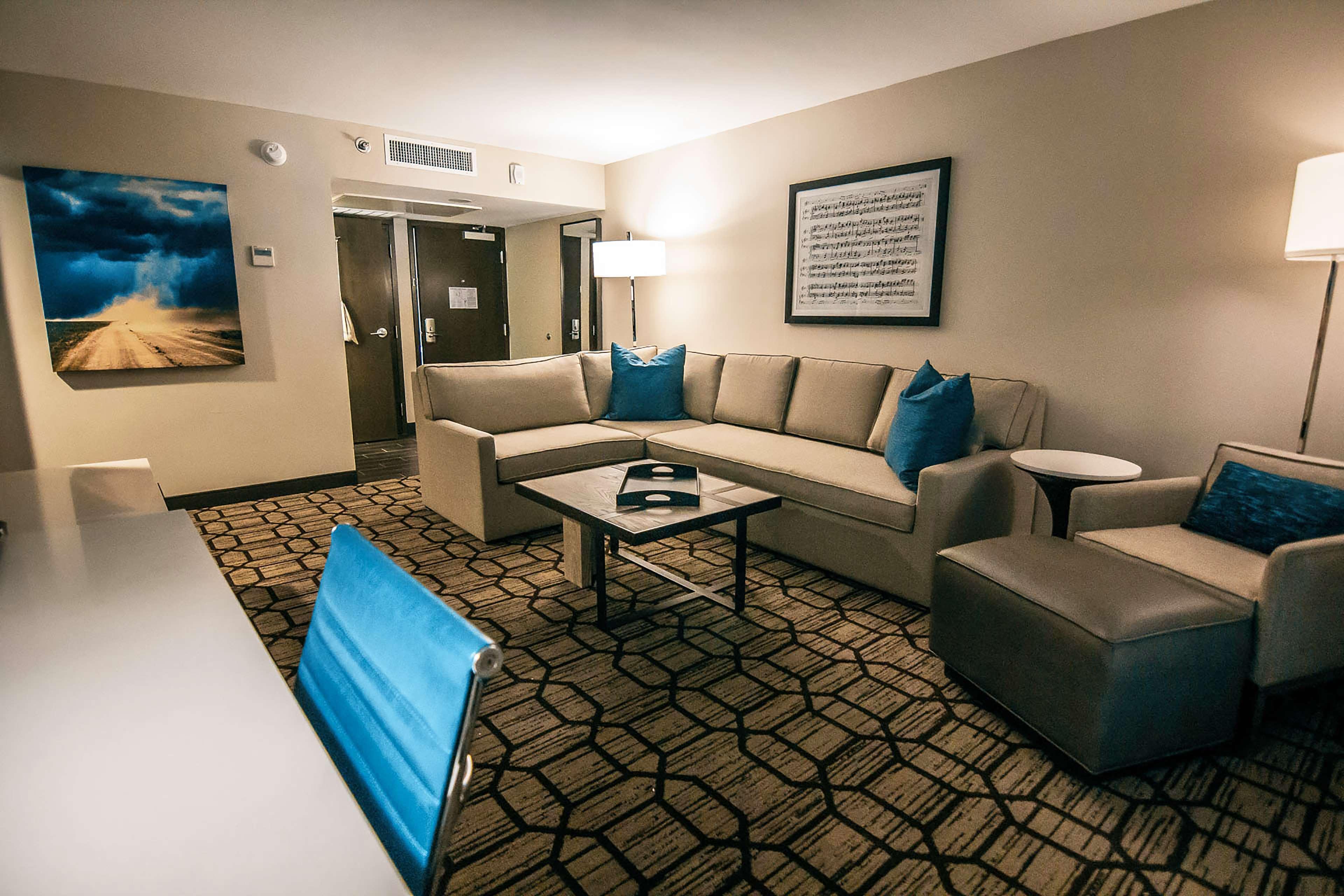 Doubletree By Hilton Lubbock - University Area Exteriör bild