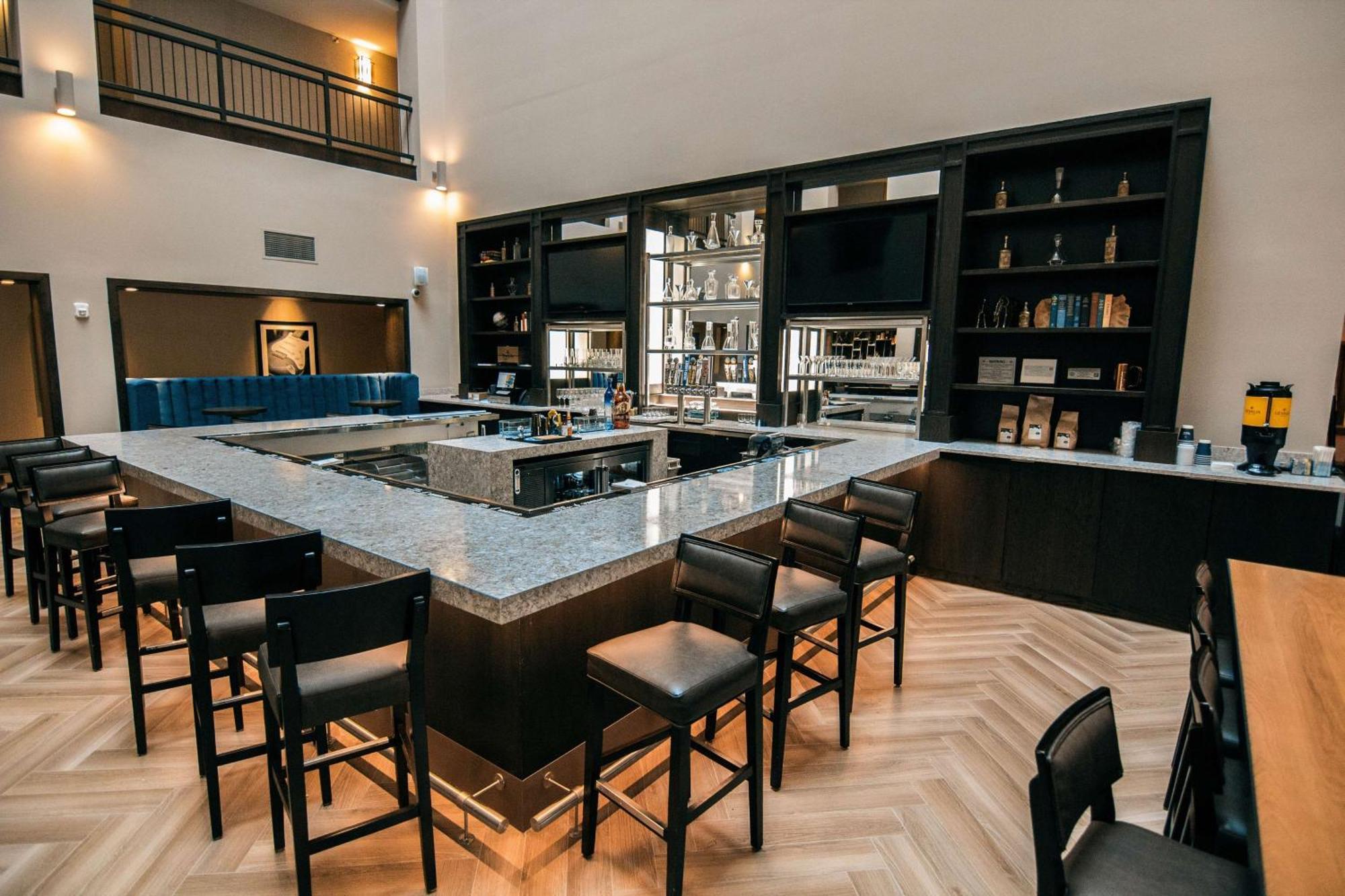 Doubletree By Hilton Lubbock - University Area Exteriör bild