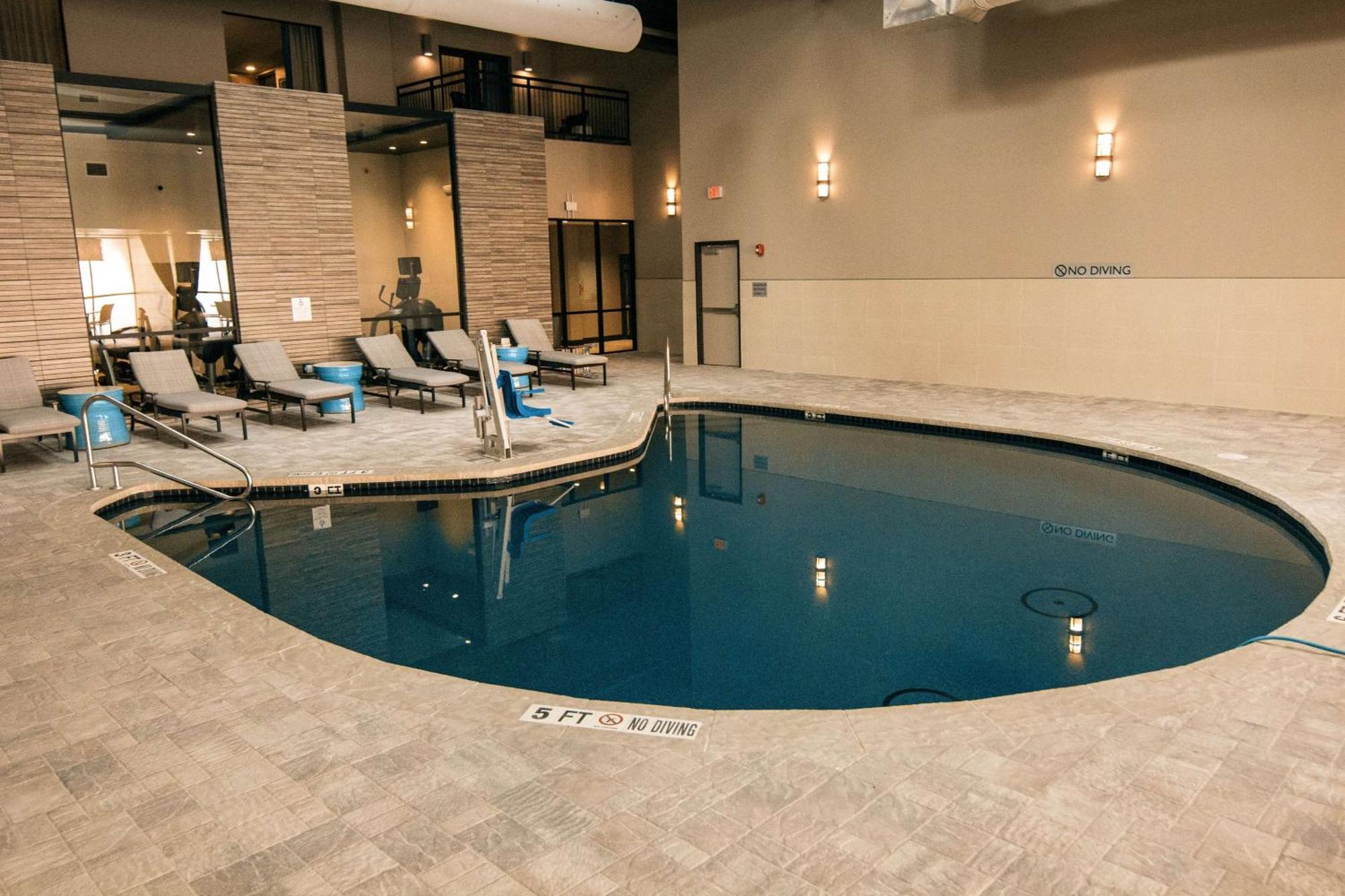 Doubletree By Hilton Lubbock - University Area Exteriör bild